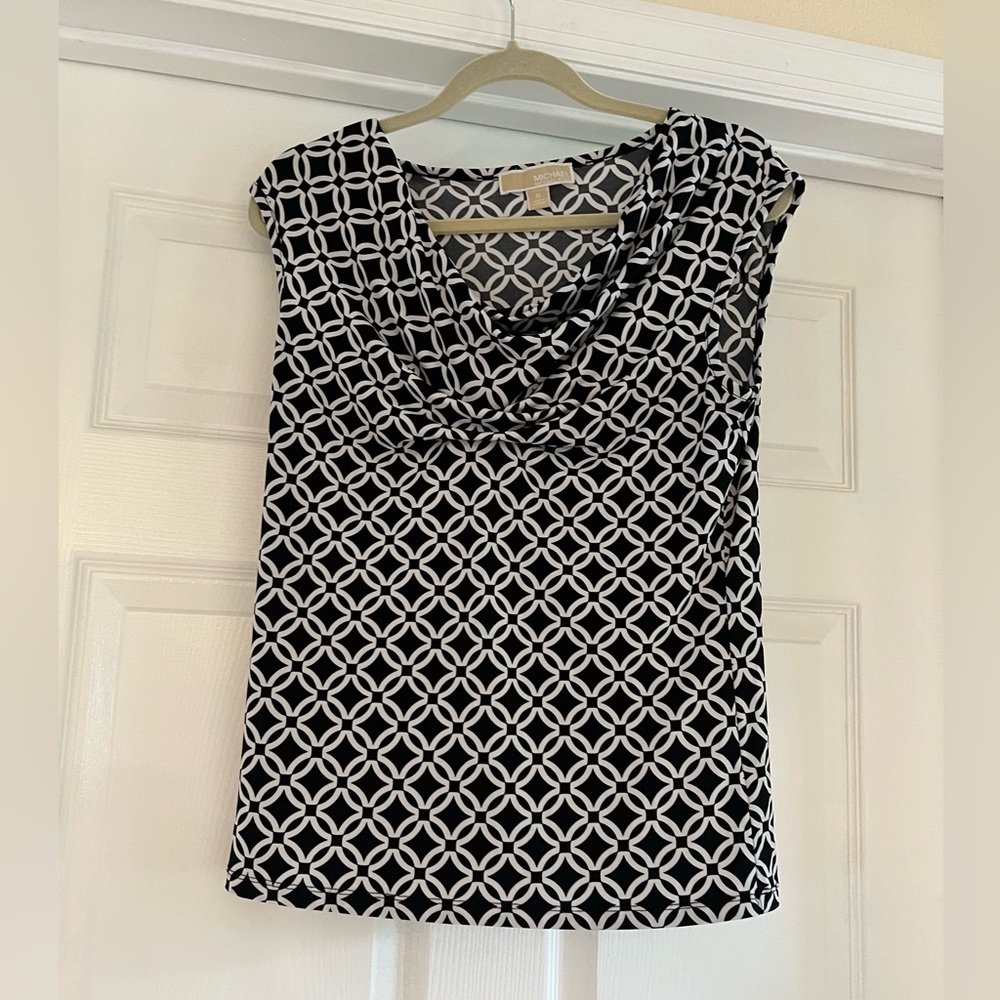 Michael Kors Black and White Patterned Sleeveless Blouse